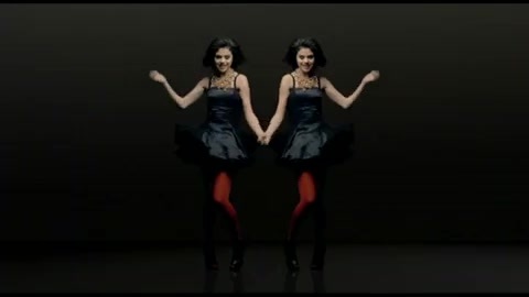 Selena Gomez & The Scene - Naturally 157