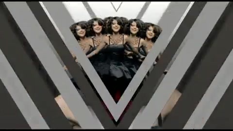 Selena Gomez & The Scene - Naturally 171