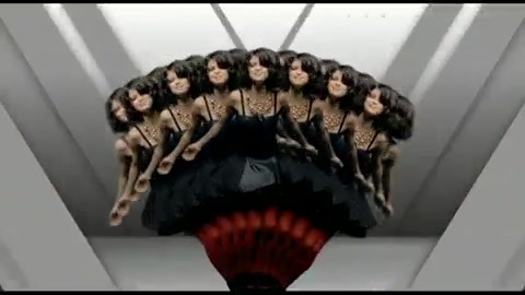 Selena Gomez & The Scene - Naturally 172