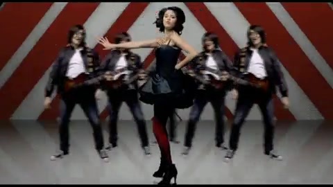 Selena Gomez & The Scene - Naturally 194