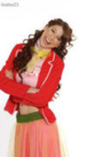 45338669_GDXKIZALD - florencia bertotti 2