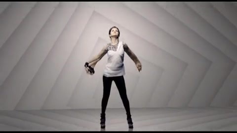 Selena Gomez & The Scene - Naturally 340