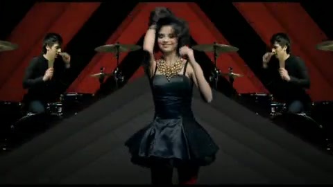 Selena Gomez & The Scene - Naturally 406