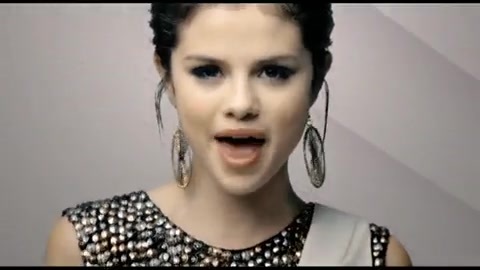 Selena Gomez & The Scene - Naturally 490
