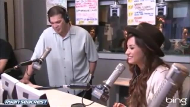 Demi Lovato\'s Interview with Ryan Seacrest -Skyscraper premier [Full] 3068