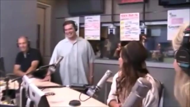 Demi Lovato\'s Interview with Ryan Seacrest -Skyscraper premier [Full] 3149 - Demilu Interview with Ryan Seacrest -Skyscraper premier Part oo6
