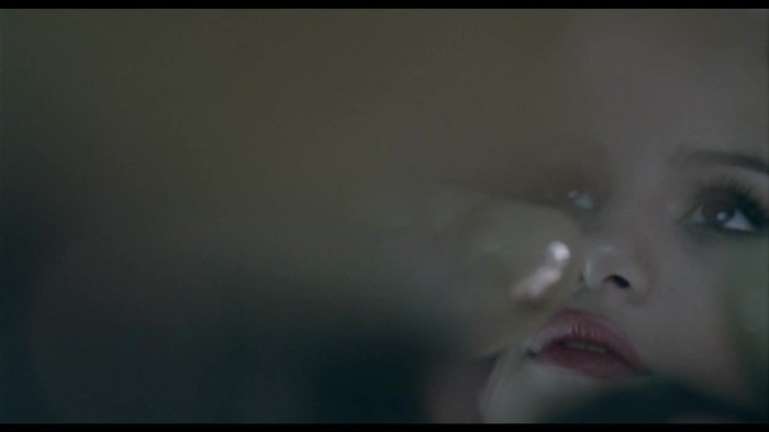 Selena Gomez & The Scene - Round & Round 097