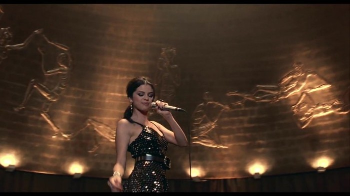 Selena Gomez & The Scene - Round & Round 166