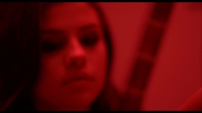 Selena Gomez & The Scene - Round & Round 235