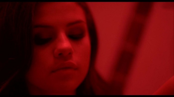 Selena Gomez & The Scene - Round & Round 236