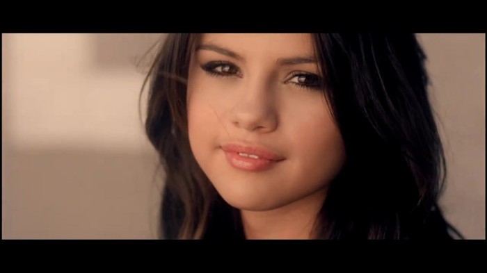 Selena Gomez & The Scene - Who Says 154