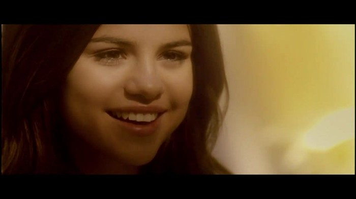 Selena Gomez & The Scene - Who Says 368