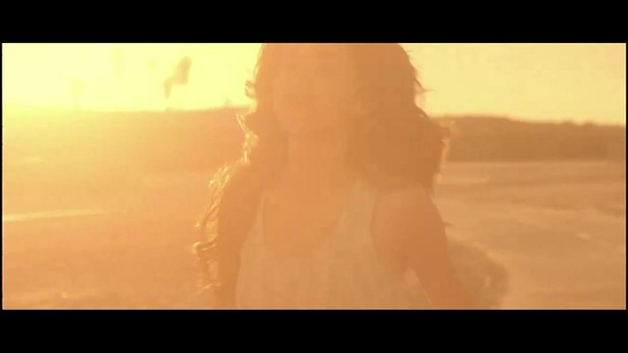 Selena Gomez & The Scene - Who Says 379