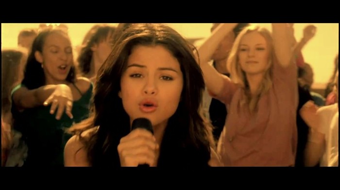 Selena Gomez & The Scene - Who Says 437 - Selena Gomez and The Scene - Who Says
