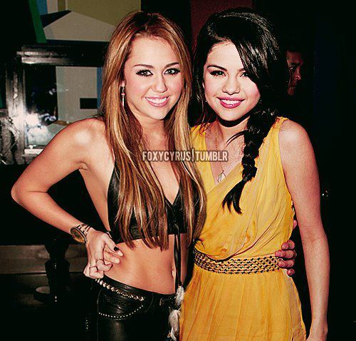 431033_298878013501208_119049044817440_729108_1787377910_n