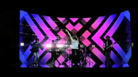 Selena Gomez and the Scene - Falling Down - Official Music V 407