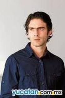 images (41) - Osvaldo Benavides