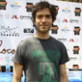 osvaldo-benavides-207244l-thumbnail_gallery - Osvaldo Benavides