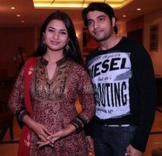 Divyanca & Sharad in Love [27]