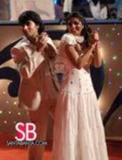 Divyanca & Sharad in Love [30]