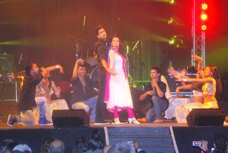 Rubina & Avinash in Love [54]