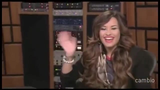 Live Chat w_ Demi Lovato 21 July 2011 Part 1 0006