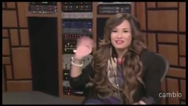 Live Chat w_ Demi Lovato 21 July 2011 Part 1 0008