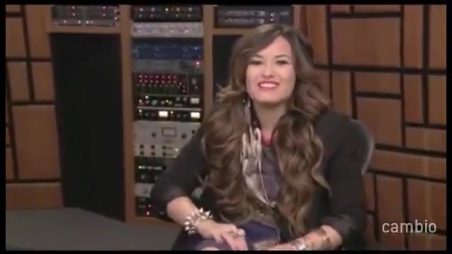 Live Chat w_ Demi Lovato 21 July 2011 Part 1 0013