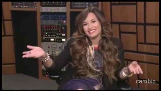 Live Chat w_ Demi Lovato 21 July 2011 Part 1 0028