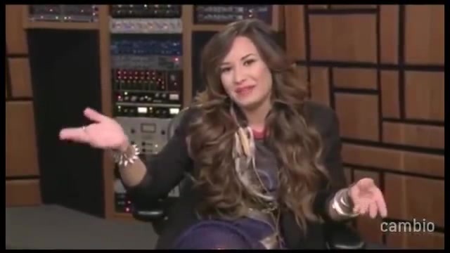 Live Chat w_ Demi Lovato 21 July 2011 Part 1 0030