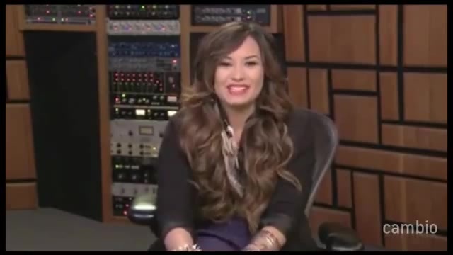 Live Chat w_ Demi Lovato 21 July 2011 Part 1 0070