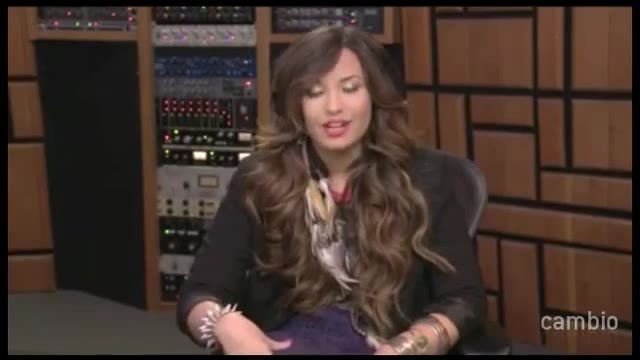 Live Chat w_ Demi Lovato 21 July 2011 Part 1 0509