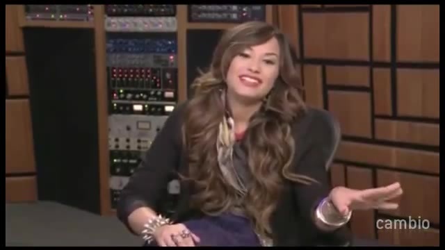 Live Chat w_ Demi Lovato 21 July 2011 Part 1 0090 - Demilush - Live Chat with Demi Lovato 21 July 2011