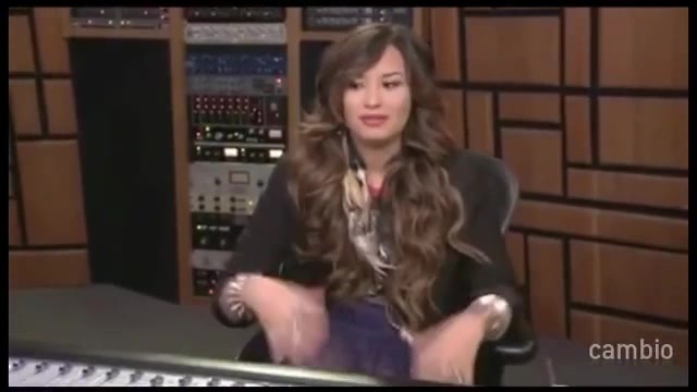 Live Chat w_ Demi Lovato 21 July 2011 Part 1 0517 - Demilush - Live Chat with Demi Lovato 21 July 2011 Part oo1