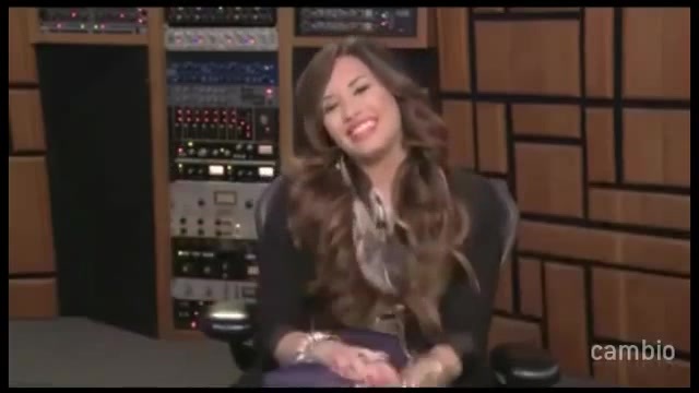 Live Chat w_ Demi Lovato 21 July 2011 Part 1 0112 Live Chat w_ Demi Lovato 21 July 2011 Part 1 0112