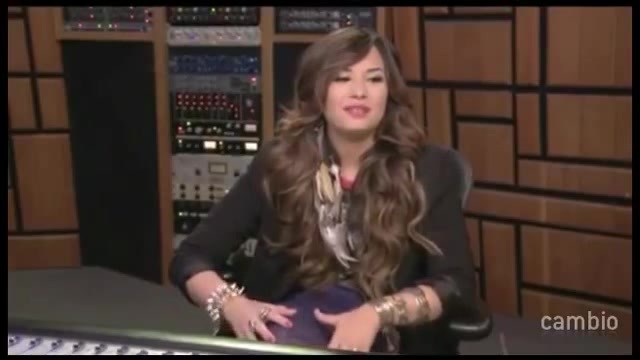 Live Chat w_ Demi Lovato 21 July 2011 Part 1 0533