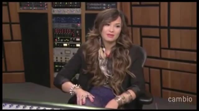 Live Chat w_ Demi Lovato 21 July 2011 Part 1 0542