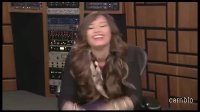 Live Chat w_ Demi Lovato 21 July 2011 Part 1 0138 - Demilush - Live Chat with Demi Lovato 21 July 2011