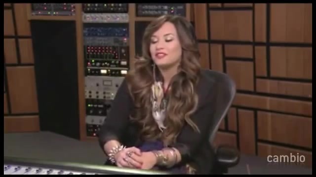 Live Chat w_ Demi Lovato 21 July 2011 Part 1 0559