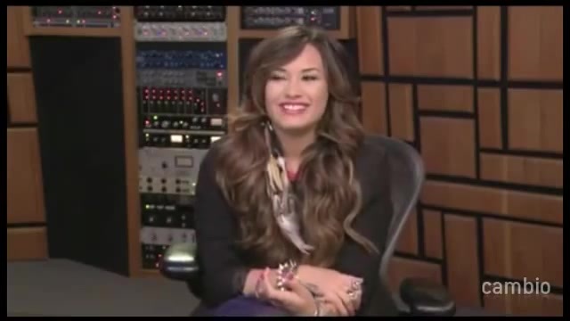 Live Chat w_ Demi Lovato 21 July 2011 Part 1 0153