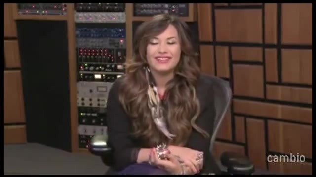 Live Chat w_ Demi Lovato 21 July 2011 Part 1 0154