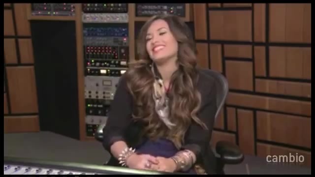 Live Chat w_ Demi Lovato 21 July 2011 Part 1 0581