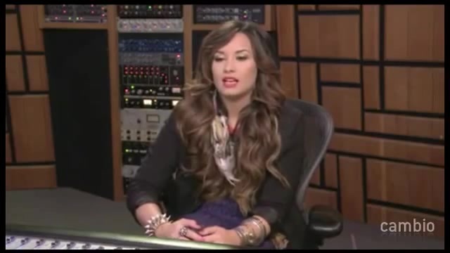 Live Chat w_ Demi Lovato 21 July 2011 Part 1 0596