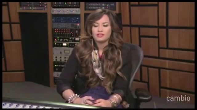 Live Chat w_ Demi Lovato 21 July 2011 Part 1 0604