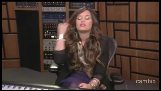 Live Chat w_ Demi Lovato 21 July 2011 Part 1 0613