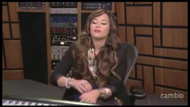 Live Chat w_ Demi Lovato 21 July 2011 Part 1 0615