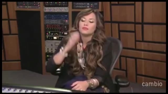 Live Chat w_ Demi Lovato 21 July 2011 Part 1 0616