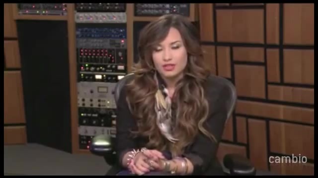 Live Chat w_ Demi Lovato 21 July 2011 Part 1 0210