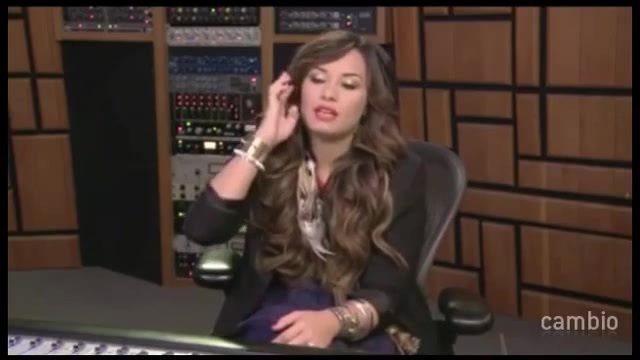 Live Chat w_ Demi Lovato 21 July 2011 Part 1 0618
