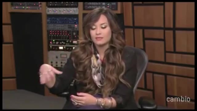 Live Chat w_ Demi Lovato 21 July 2011 Part 1 0241